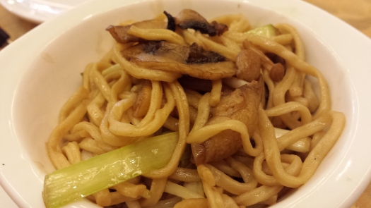 braised ee-fu noodle with mushroom