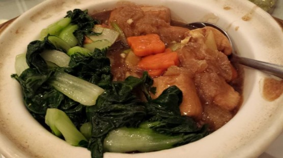 claypot tofu with naibai 奶白