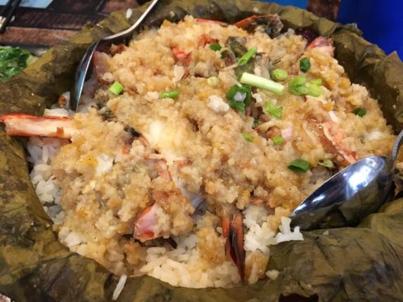 lotus leaf steamed rice with garlic prawns 荷叶鲜虾蒸饭