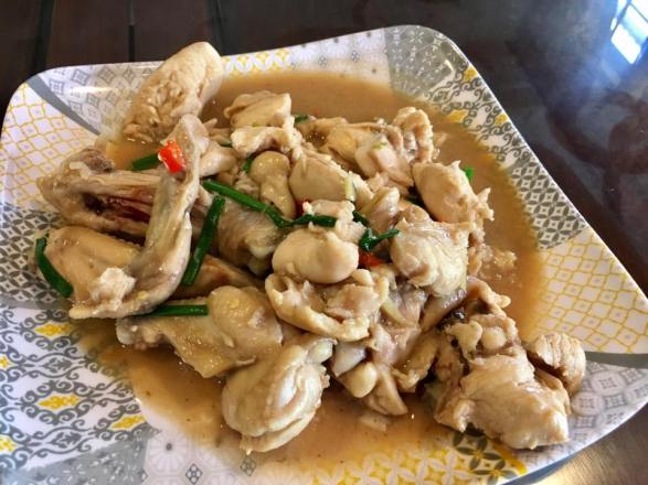 chinese wine braised chicken 黄焖鸡 